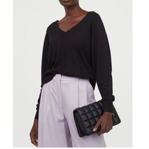 ALPACA WOOL H&M Black Women’s V Neck Quiet Luxury Sweater Jumper SZ XS EUC Cozy